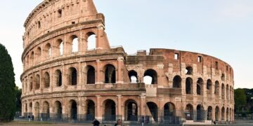 7 Koloseum Lain Selain Koloseum di Roma
